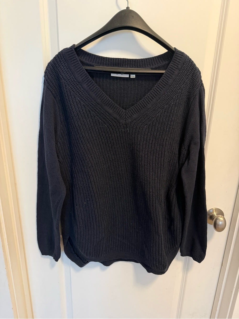 RD Style Navy V-Neck Knit Sweater